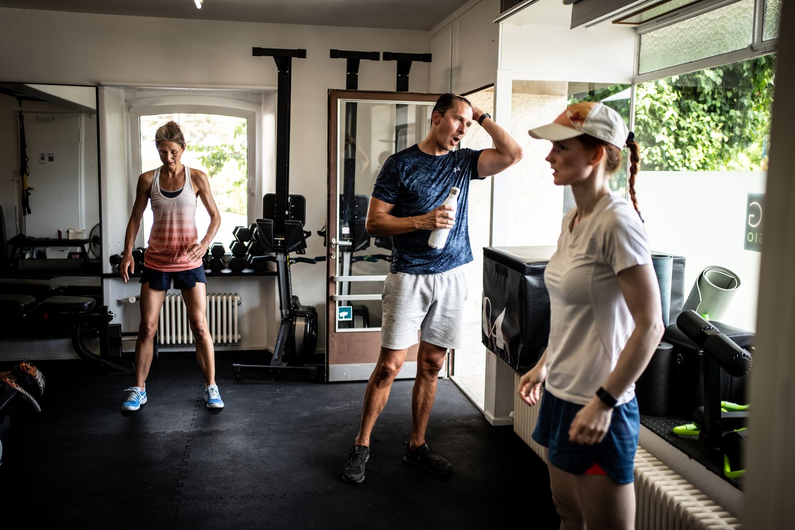 Group class at Kilchberg Athletik — functional training with coach
